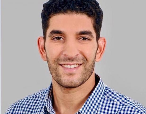 عمر خليفة