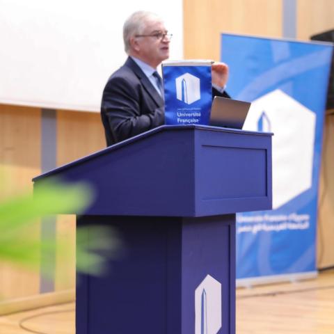 دينيس دربي رئيس الجامعة الفرنسية بمصر