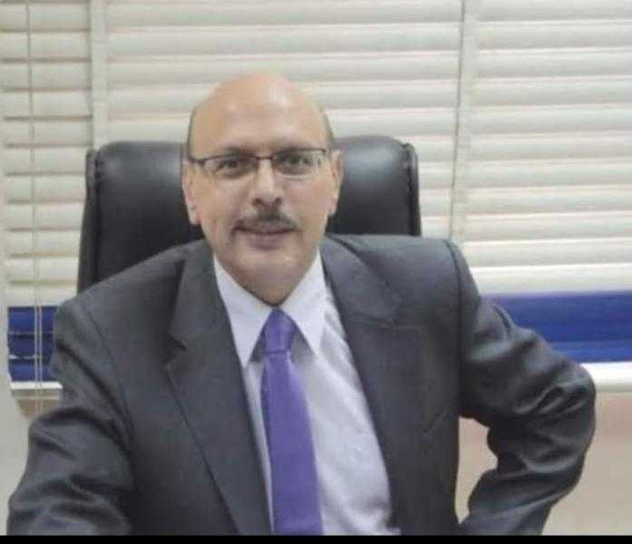 قرار المركزي وارتباك مجتمع الأعمال .. للخبير المصرفي عمرو عصمت