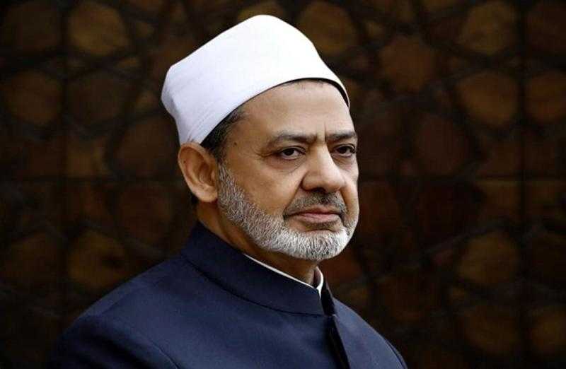 محافظ سوهاج يهنئ شيخ الأزهر ووزير الأوقاف ومفتي الجمهورية بحلول شهر رمضان المبارك