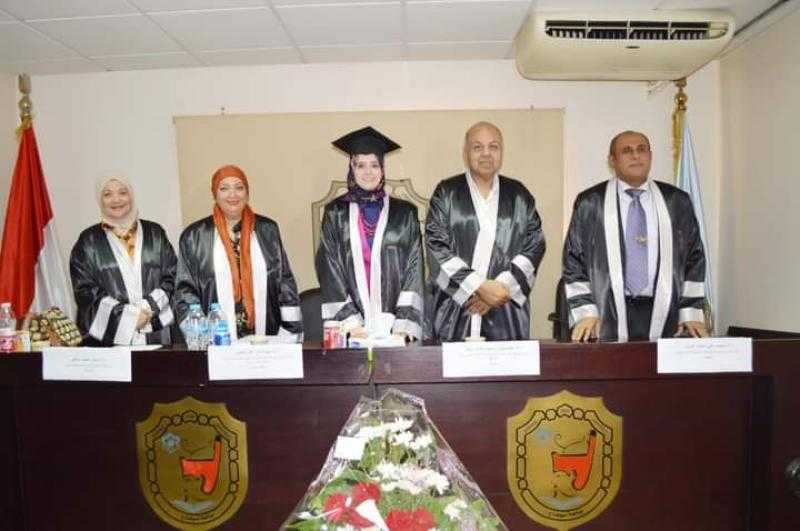 د. ولاء مزيد تحصل علي الدكتوراة مع مرتبة الشرف في الاعلام