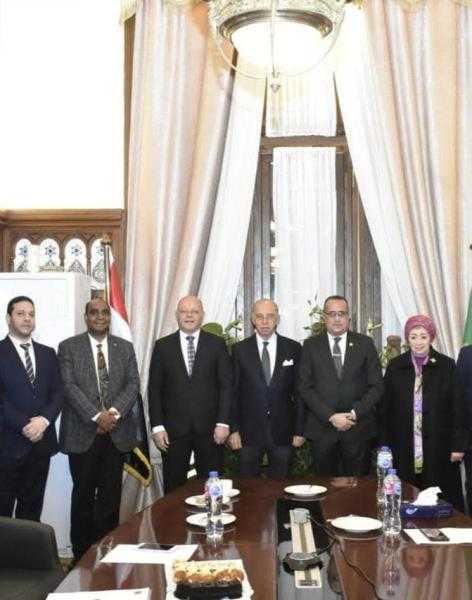 لدعم وفرش مستشفي شفا الاطفال هدية الرئيس السيسي لأطفال الصعيد.. رئيس جامعة سوهاج يوقع بروتكول تعاون مع مؤسسة بنك مصر