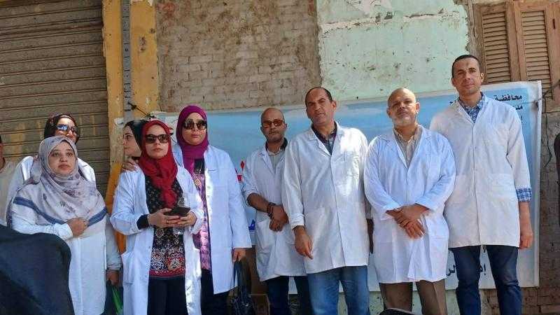 قافلة بيطرية مجانية بقرية شطورة مركز طهطا بالاشتراك مع كلية الطب البيطري جامعة سوهاج ومديريةالطب البيطرى بسوهاج