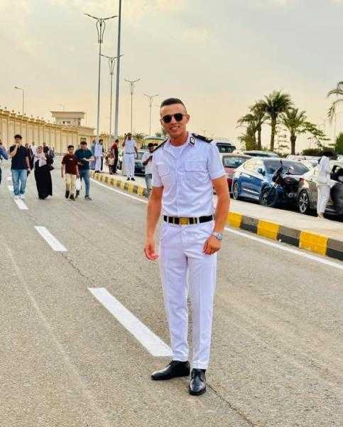 أسرة التحرير يهنؤن العمدة عاطف فاروق عبدالعظيم الشيخ بمناسبة تخرج ابنه الملازم محمود عاطف فاروق عبدالعظيم الشيخ من كلية الشرطة