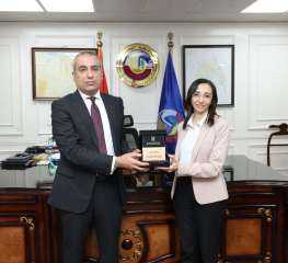 رئيس البنك الزراعي المصري يستعرض مع  محافظ البحيرة برامج تمويل صغار المزارعين لتحقيق التنمية الزراعية والريفية