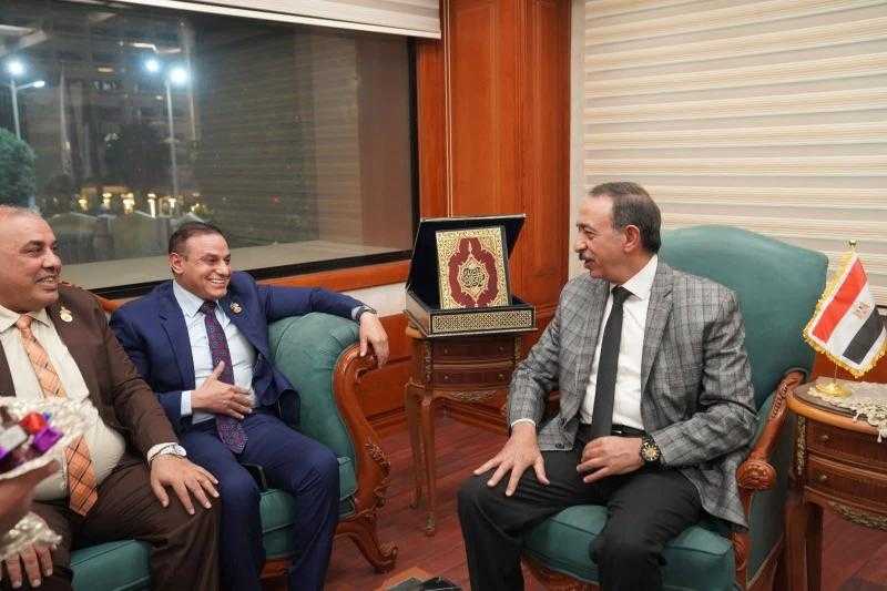 وفد من قيادات حزب حماة الوطن برئاسة النائب مختار همام يقدمون التهنئة لمحافظ سوهاج و نائب المحافظ