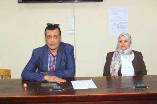 مدير تعليم سوهاج يلتقي مسؤولي الاتصال السياسي لتعزيز سرعة الاستجابة وتطوير آليات العمل