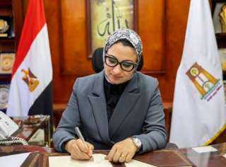 محافظ الوادي الجديد: إيقاف أثنين من العاملين بالإدارة الهندسية بالوحدة المحلية لقرى... محافظ الوادي الجديد: إيقاف أثنين من العاملين بالإدارة الهندسية بالوحدة المحلية لقرى جناح عن العمل وإحالتهم للنيابة العامة